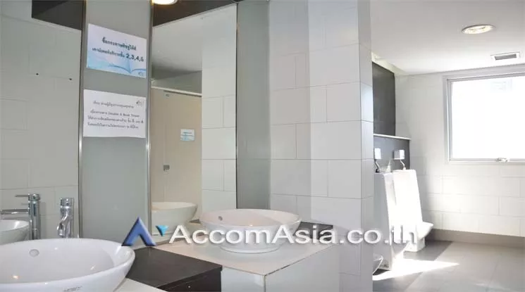 16  Office Space For Rent in Silom ,Bangkok BTS Surasak at Double A tower AA11172